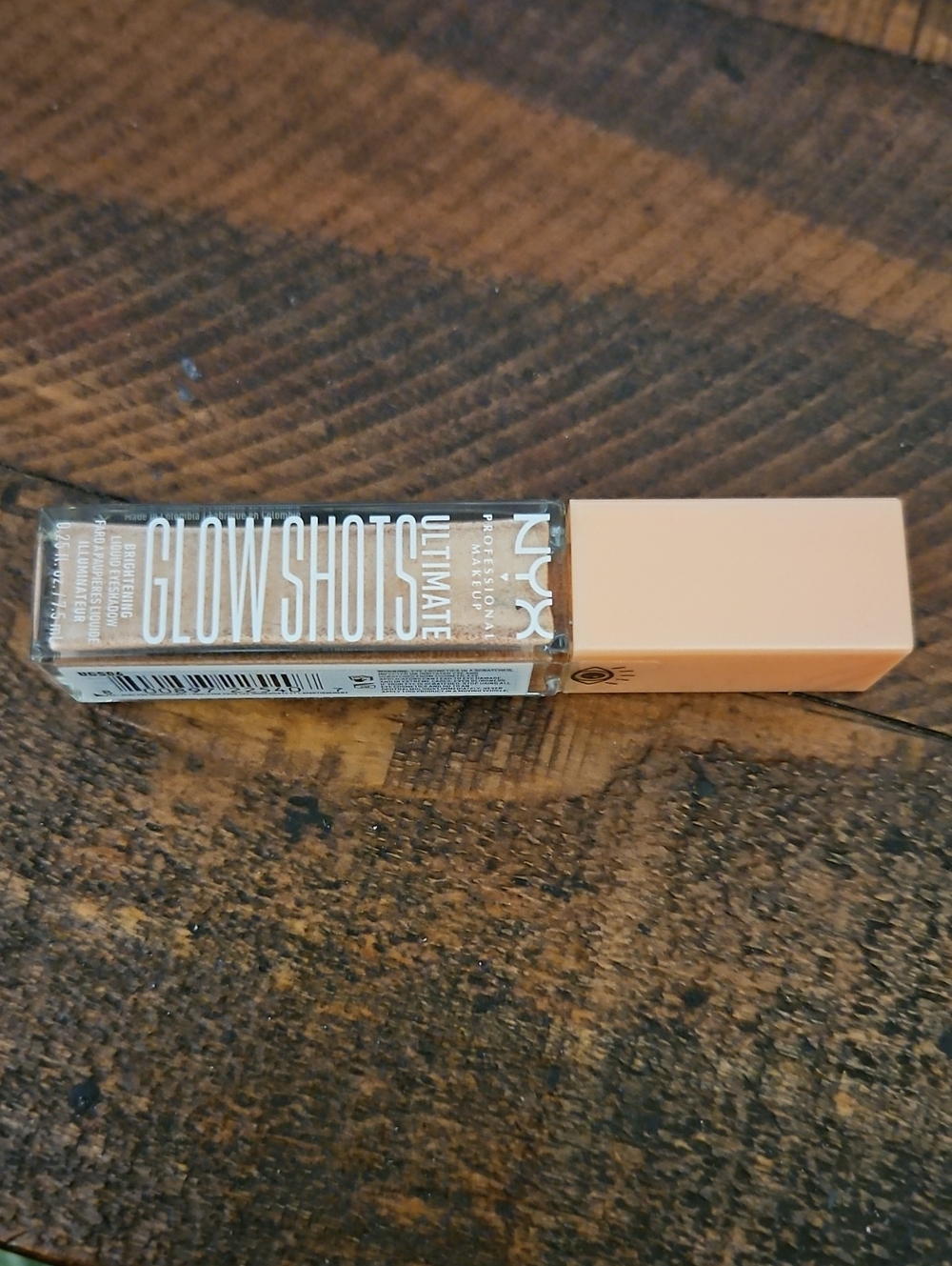 Golden Goji colorGlow Shots eye shadow - Color- Golden Goji